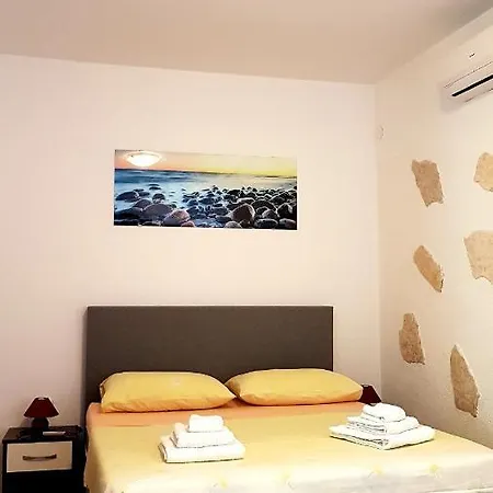 Appartement Dinko *