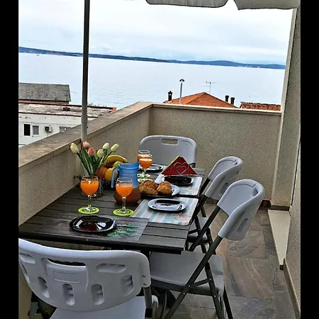 Appartement Dinko *
